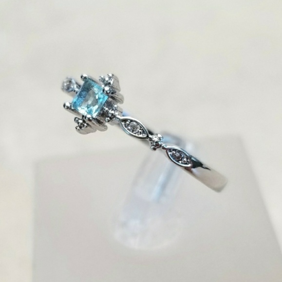 Dainty Silver Ring - Picture 2 of 4